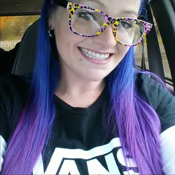 Meet your Posher, Bobbie - Picture 3 of 4